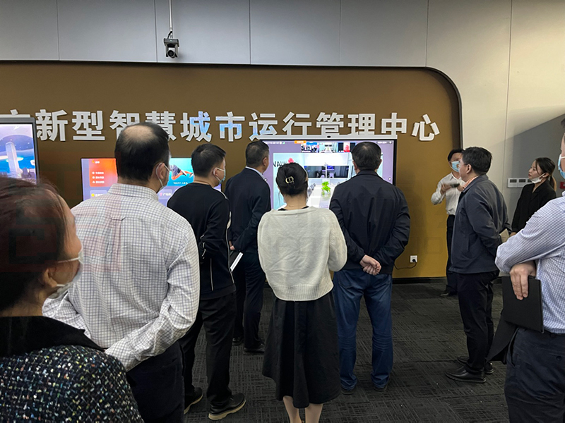 重庆市新型智慧城市运行管理中心65寸智慧屏展示 (3).jpg